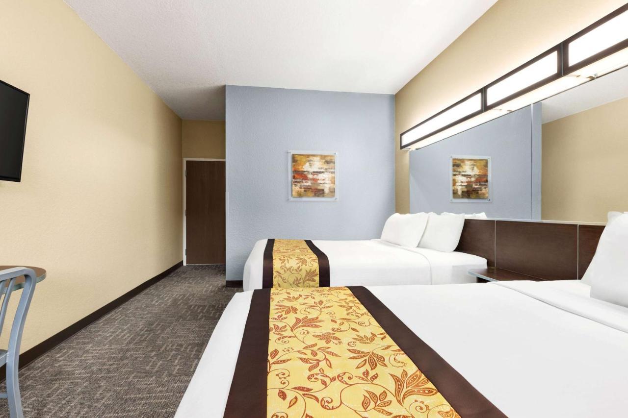 Microtel Inn & Suites By Wyndham Woodstock/Atlanta North Buitenkant foto
