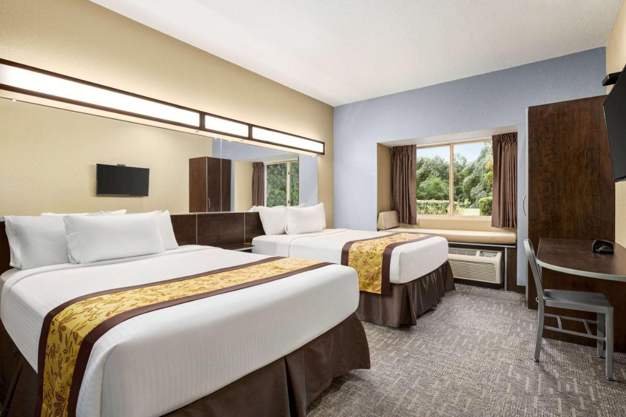 Microtel Inn & Suites By Wyndham Woodstock/Atlanta North Buitenkant foto