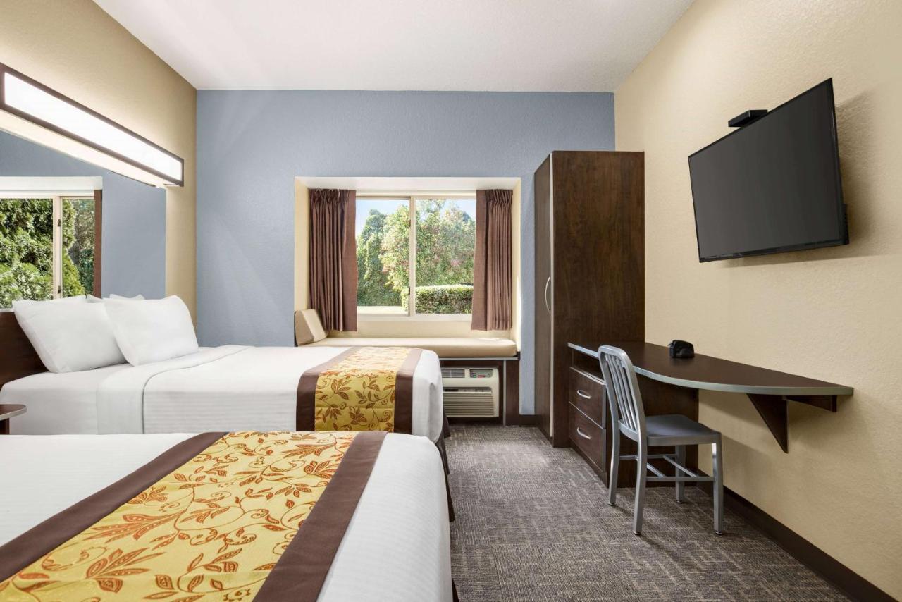 Microtel Inn & Suites By Wyndham Woodstock/Atlanta North Buitenkant foto